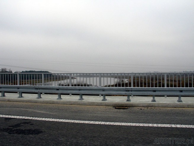 Nowy Most nad rzeką Bug. Stary most w Wyszkowie znajduje się około 1km dalej. ...