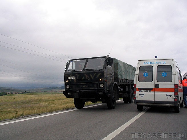 DAC 665 Ciężarówka wojskowa - wygląda jak jakiś transporter